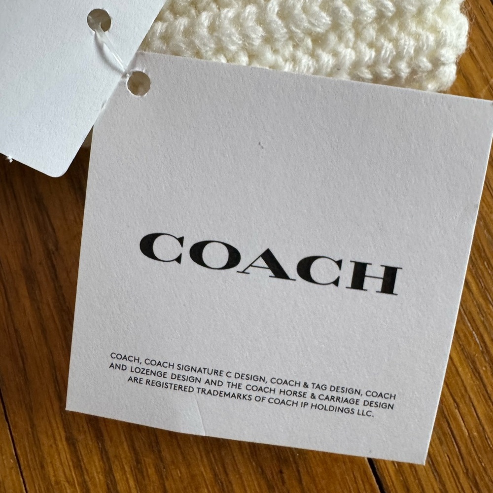 Coach ear warmer NWT - Picture 2 of 5